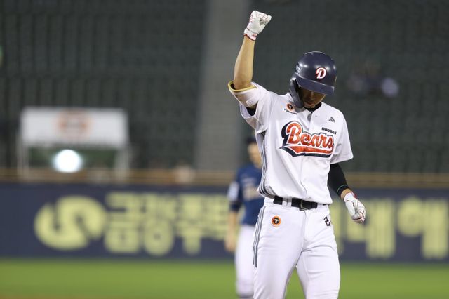 두산 김민석은 14일 잠실 NC와 홈경기에서 9번타자 좌익수로 선발출전했다. 결승 희생플라이를 포함해 3타수 2안타 2타점으로 팀 승리를 이끌었다. 사진제공｜두산 베어스