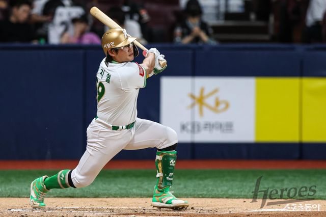 키움 임지열이 17일 고척 KT전에서 9호 홈런을 쳐냈다. 데뷔 첫 한 시즌 두 자릿수 홈런에 1개만을 남겼다. 사진제공｜키움 히어로즈