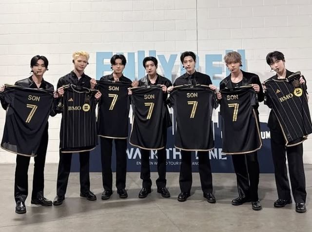 최정상과 최정상의 만남. 그룹 엔하이픈이 손흥민의 ‘새 안방’ LA BMO 스타디움에서 공연을 펼쳐 글로벌 팬덤을 이목을 집중시켰다. 사진|LA FC SNS 캡처