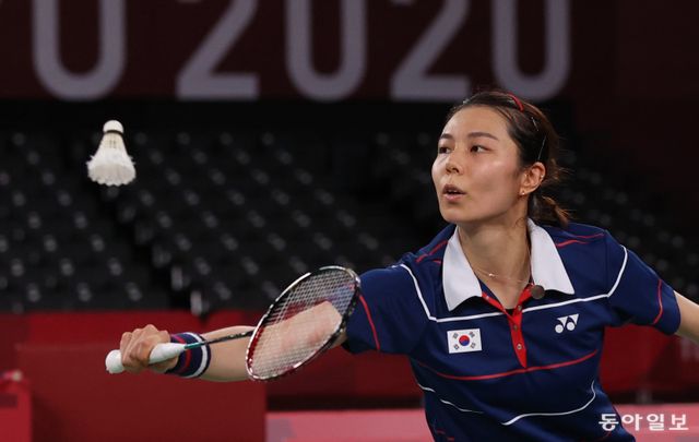 한국배드민턴대표팀 주장 김소영이 다음 달 수원에서 열릴 코리아오픈에서 국가대표 은퇴식을 갖기로 했다. 그는 한국을 이끌어 온 세계 정상급 복식 선수로 2020년대 한국배드민턴의 재도약에 앞장섰다. 스포츠동아DB