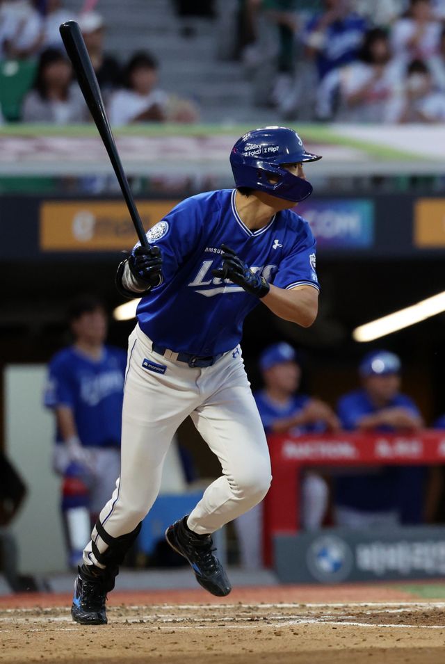 삼성 구자욱, NC 김주원, 두산 정수빈, LG 문보경, 한화 노시환, 키움 송성문은 올 시즌 득점 부문 타이틀을 놓고 치열한 경쟁을 펼치고 있다. 나머지 7개 공격 부문과 비교해 경쟁이 치열한 득점 부문의 승자가 누구일지에 관심이 쏠린다. 뉴시스