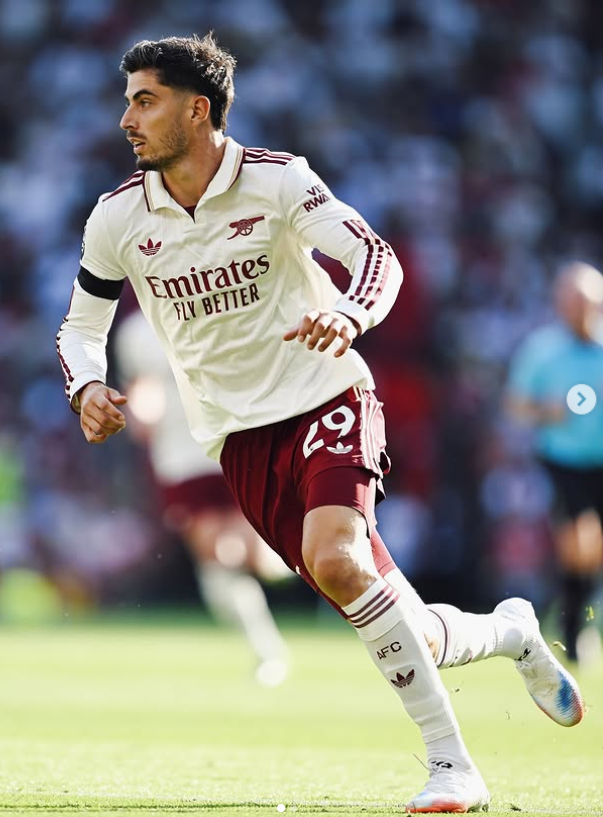 아스널 공격수 하베르츠의 부상이탈이 점쳐진다. 이에 아스널은 그의 장기결장이 확정될 경우 대체자 마련에 돌입할 것으로 보인다. 로저스, 잭슨, 에제 등 대체자들의 구체적인 이름이 외신을 통해 흘러나오고 있다. 사진출처│하베르츠 인스타그램