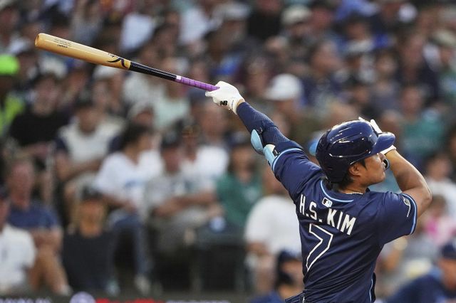 탬파베이 김하성은 21일(한국시간) 뉴욕 양키스전에서 허리 통증 탓에 결장했다. 빅리그 콜업 1달이 지나기도 전에 벌써 2번째 허리 통증을 느꼈다.｜AP뉴시스