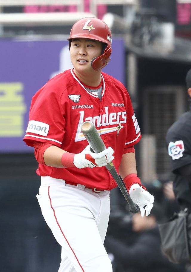 SSG 고명준은 21일 수원 KT와 원정경기에서 결승타를 비롯해 3타수 2안타 1타점으로 활약했다. 그는 2군에 다녀온 이후 타격감을 끌어올려 팀 승리에 힘을 보탰다. 사진제공｜SSG 랜더스