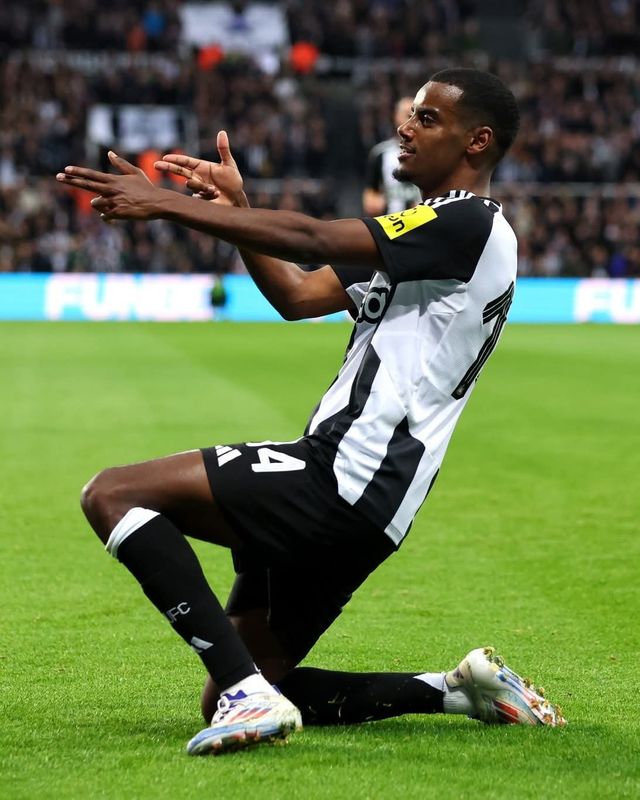 뉴캐슬과 리버풀은 이삭의 이적 추진을 둘러싼 논란으로 조금은 껄끄러운 상황이다. 두 팀은 26일 세인트 제임스 파크에서 열릴 EPL 2라운드에서 격돌한다. 사진출처｜뉴캐슬 유나이티드 페이스북