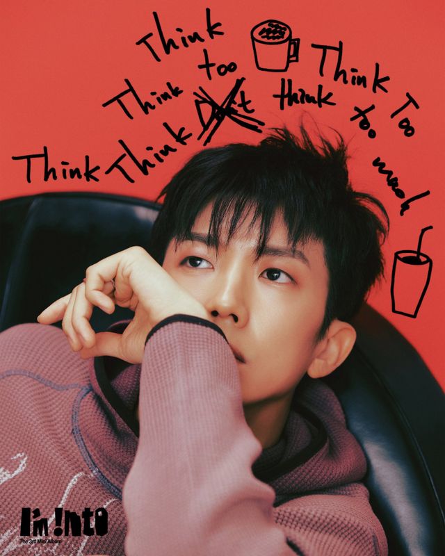 2PM 장우영이 새 미니 앨범 ‘I’m into’ 티저 이미지를 공개하며 컴백을 알렸다. 오는 9월 단독 콘서트까지 예고한 그는 7년 만의 솔로 무대로 팬들과 만날 예정이다. 사진제공|JYP엔터테인먼트