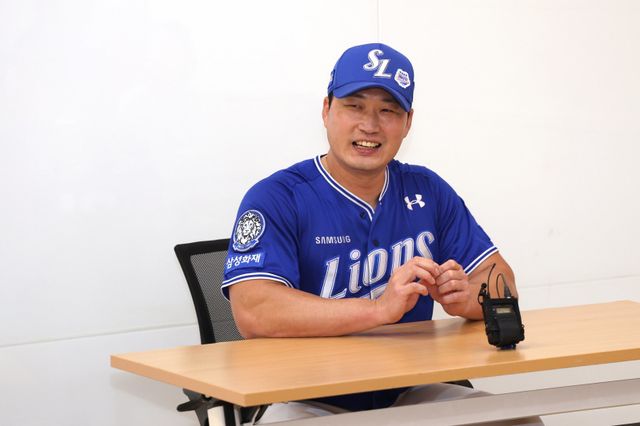 삼성 오승환은 28일 잠실 두산과 원정경기에서 은퇴 투어의 시작을 알렸다. 그는 “첫 번째 은퇴 투어 행사를 하고 나니 비로소 은퇴가 와닿는다”고 소감을 밝혔다. 사진제공｜삼성 라이온즈