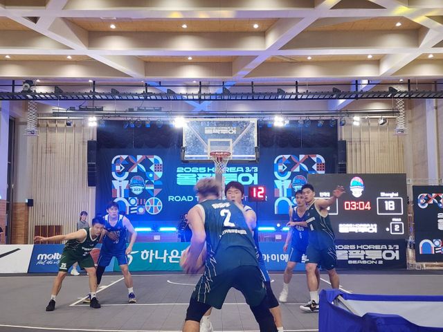 상하이는 29일 한국외대 오바마 홀 특설코트에서 진행된 올팍투어 파이널 결승전에서 단국대에 21-17로 승리하며 우승했다. 이문동(한국외대)｜박정현 기자