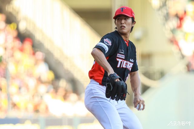KIA 이의리는 28일 인천SSG랜더스필드에서 열린 SSG와 원정경기에 선발등판해 2.1이닝 4실점을 남긴 뒤 강판됐다. 이날 직구로 스트라이크를 던진 비율이 29.2%로 데뷔 후 가장 낮았다. 사진제공｜KIA 타이거즈