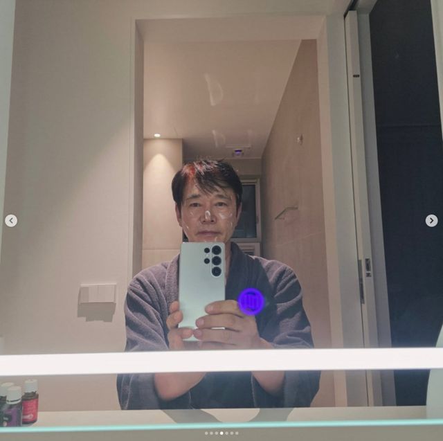 사진｜정보석 인스타그램