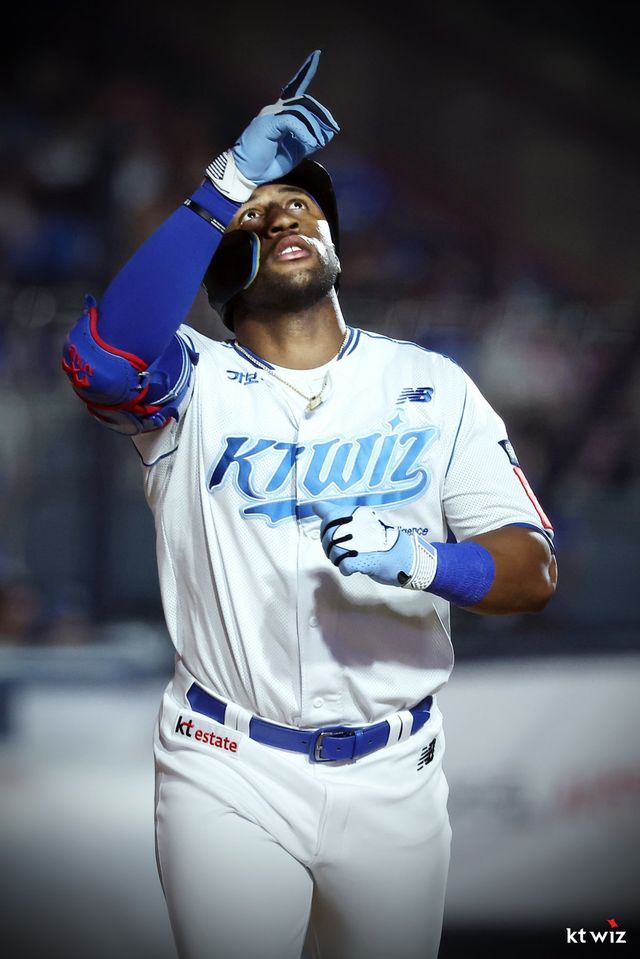 멜 로하스 주니어가 KT를 떠났다. KT는 로하스를 대체할 외국인타자로 지난해 일본에서 활약한 앤드류 스티븐슨을 영입했다. 사진제공｜KT 위즈