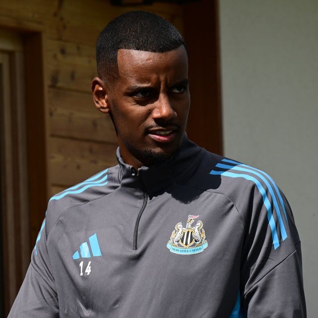 글로벌 스포츠 매체 ‘디 애슬레틱’은 3일(한국시간) “리버풀(잉글랜드)이 이삭 영입을 위해 1억1000만 파운드(약 1880억 원)를 제안했지만 뉴캐슬이 이를 거절했다는 보도가 나온 직후, 그는 곧장 뉴캐슬 훈련에 복귀했다”고 밝혔다. 사진출처｜뉴캐슬 페이스북