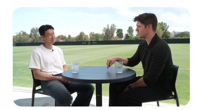 LAFC 손흥민이 미국 유력방송 ‘ABC’의 오전 인기 프로그램에 출연해 진행자와 인터뷰를 하고 있다. 사진출처｜ABC 방송 홈페이지