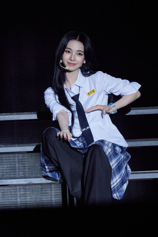 에스파의 세번째 콘서트 ‘싱크:액시스 라인’ 에서 솔로곡 ‘굿 스터프’&nbsp;무대를 펼친 윈터. 사진제공 | SM 엔터테인먼트