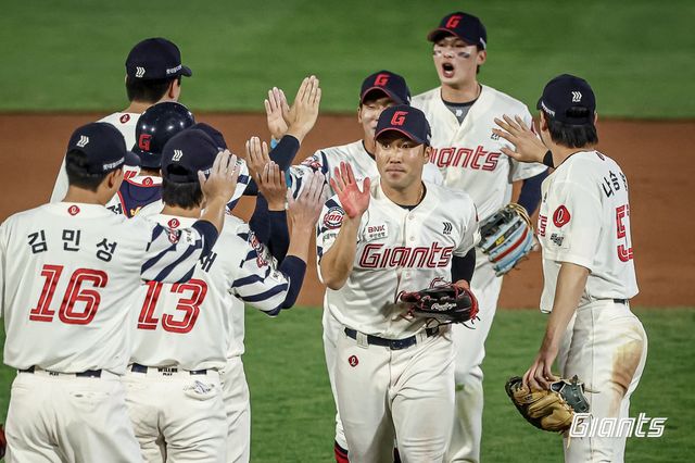 롯데 자이언츠 선수들. 사진제공｜뉴시스