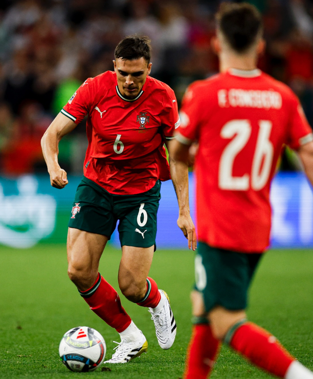 바이에른 뮌헨 주앙 팔리냐는 2024~2025시즌 내내 부상과 혹평에 시달렸다. 최근 토트넘 임대이적이 임박했지만, 향후 완전이적 가능성도 있다. 사진출처│팔리냐 인스타그램