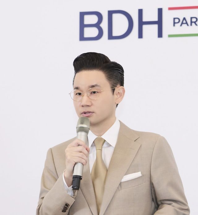 배동현 BHD재단 이사장이 IPC 위원장 선거 최종 후보로 선정됐다. 앤드류 파슨스 현 회장과 배 후보가 차기 위원장 선거는 다음달 27일 서울총회에서 진행된다. 사진제공｜대한장애인체육회