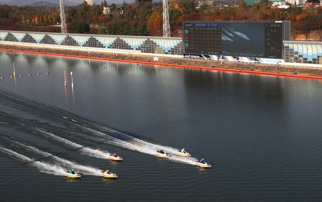 대기 항주에서 자리를 잡은 후 출발하는 플라잉 스타트. 사진제공 | 국민체육진흥공단