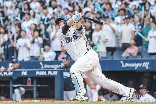 NC 김형준은 올해 공격과 수비를 분리해서 생각하기 시작했다. 이는 공수에서 안정적인 기량을 유지하는 데 큰 힘이 되고 있다. 사진제공｜NC 다이노스