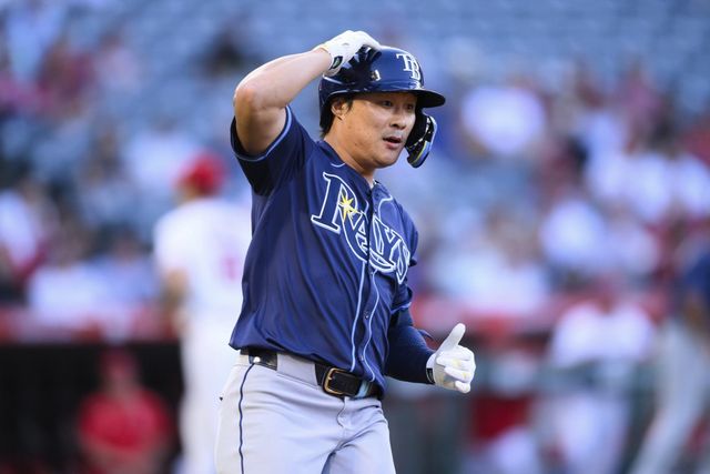 김하성은 5일(한국시간) 에인절스타디움에서 열린 ‘2025 MLB’ 에인절스전에서 2번타자 유격수로 선발출전해 멀티 출루를 기록했다.LA(미 캘리포니아주)｜AP뉴시스