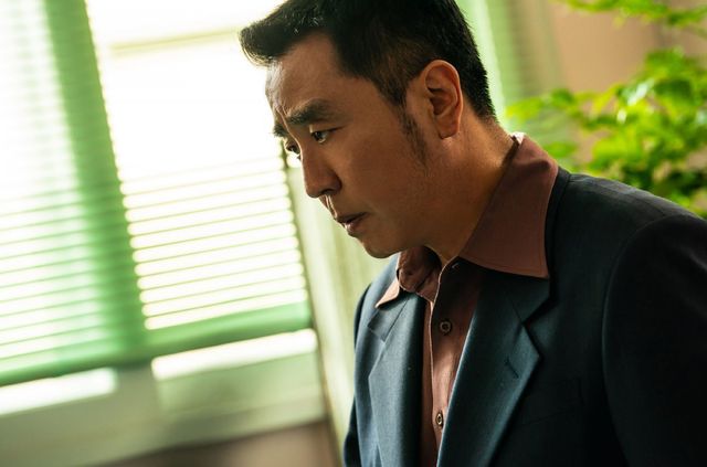 ‘파인: 촌뜨기들’ 류승룡, 극 압도하는 상상 초월 악행으로 묵직한 존재감 발산. 사진=월트디즈니 컴퍼니 코리아