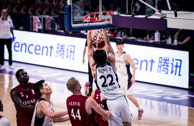 남자농구국가대표팀이 8일(한국시간) 사우디아라비아 제다에서 열린 ‘2025 FIBA 아시아컵’ 카타르와 A조 두 번째 경기에서 97-83으로 대회 첫 승을 거뒀다. 사진출처｜FIBA