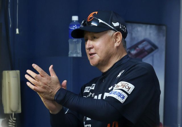 김경문 한화 감독은 최근 이어지는 불펜 불안에도 개의치 않아 했다. 불펜진이 지나간 건 잊고, 다음 등판에 더욱 집중해주길 원하고 있다.｜뉴시스