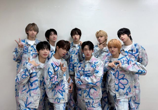 데뷔 만 2개월 만&nbsp;6개국서 ‘국대 아이돌’ 타이틀을 거머쥔 그야말로 무서운 신예. 그룹 아홉의 기세가 심상치 않다.사진제공|F&F엔터테인먼트