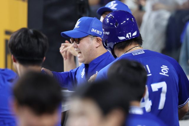 삼성은 지난달 15일부터 승률 1위를 기록하며 8월을 마무리했다. 박진만 감독(가운데)의 미팅 이후 선수단은 각성하며 분위기를 끌어올렸다. 사진제공｜삼성 라이온즈