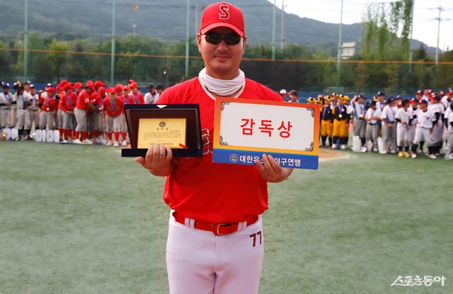 세종시유소년야구단의 제22회 대한유소년야구연맹 회장배 전국유소년야구대회 겸 상반기 왕중왕전 우승을 이끈 장재혁 감독.&nbsp;사진제공｜대한유소년야구연맹