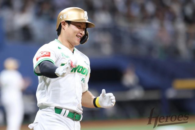 키움 주성원은 11일 고척 NC와 홈경기에서 3번타자 우익수로 선발출전해 마수걸이 홈런을 포함해 4타수 2안타 1홈런 2타점 1득점으로 4-1 승리를 견인했다. 사진제공｜키움 히어로즈