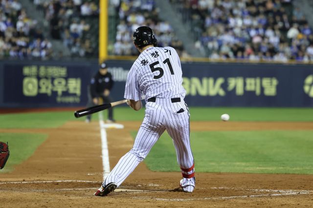 LG 홍창기는 12일 우천 취소된 NC 다이노스와 홈경기를 앞두고 1군 선수단에 합류해 팀 훈련을 진행했다. 부상 이후 4달 만에 복귀다. 사진제공｜LG 트윈스