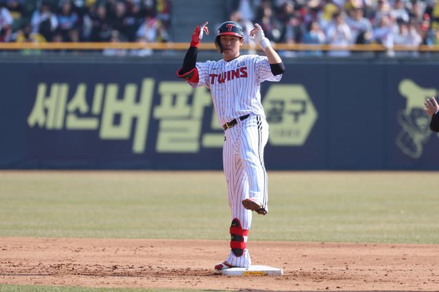 LG 홍창기는 12일 우천 취소된 NC 다이노스와 홈경기를 앞두고 1군 선수단에 합류해 팀 훈련을 진행했다. 부상 이후 4달 만에 복귀다. 사진제공｜LG 트윈스