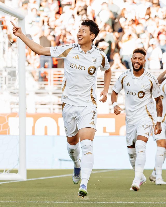 LAFC 손흥민이 14일(한국시간) 캘리포니아주 산타클라라의 리바이스 스타디움에서 열린 새너제이와의 MLS 원정경기에서 52초 만에 2호골을 터트린 뒤 환호하고 있다. 사진출처｜LAFC 페이스북
