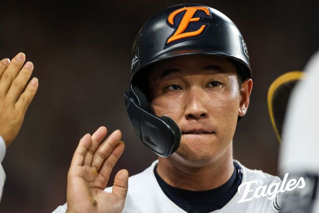 한화 황영묵은 15일 대전 키움과 홈경기에서 9번타자 2루수로 선발출전해 4타수 3안타 3타점 1득점으로 팀 승리에 힘을 보탰다. 팀은 이날 승리로 선두 LG를 3경기 차로 추격했다. 사진제공｜한화 이글스