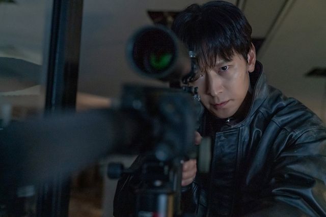 디즈니+ 오리지널 시리즈 ‘북극성’이 공개 5일 만에 플릭스패트롤 디즈니+ 월드와이드 TV쇼 순위 2위를 기록하며 아시아는 물론 북미·유럽 시장까지 장악, 본격적인 글로벌 흥행 신드롬을 일으키고 있다.&nbsp;사진제공 | 월트 디즈니 컴퍼니 코리아