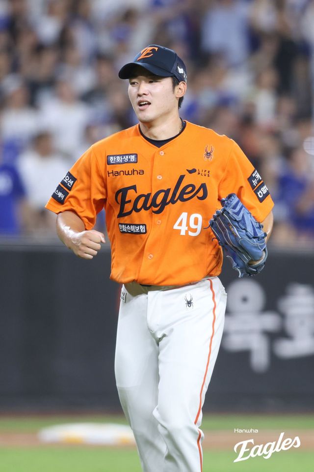 한화 투수 윤산흠은 올해 6월 상무 전역 이후 팀에 합류해 불펜진에 보탬이 되고 있다. 후반기 7경기서 ERA 0.87로 위력적인 투구가 이어지고 있다. 사진제공｜한화 이글스
