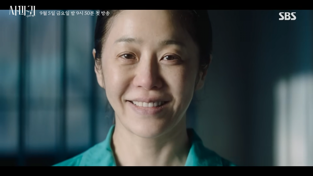 한국 스릴러물에 새로운 흥행 공식이 떠올랐다. 바로 여성 주연과 여 감독 조합의 장르물이 안방극장에 흥행세를 이끌고 있다. 폭등세를 기록하는 SBS ‘사마귀: 살인자의 외출’의 경우 변영주 감독, 고현정 배우의 조합으로 눈길을 끈다. 사진출처 | SBS ‘사마귀’ 방송 캡처