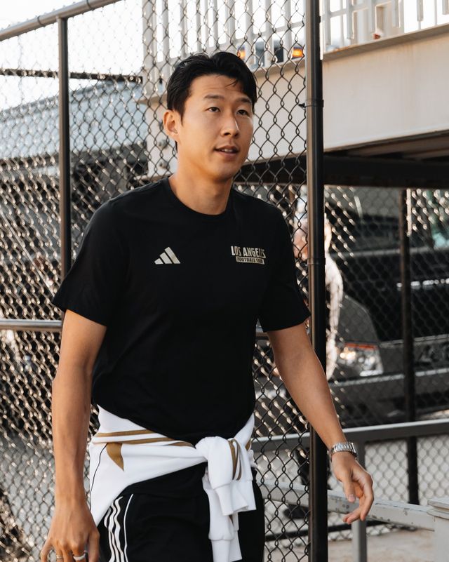 손흥민이 18일(한국시간) 미국 유타주 샌디의 아메리카 퍼스트 필드에서 열린 솔트레이크와 원정경기 전반전에만 두 골을 몰아쳤다. 경기 시작 전 라커룸에 들어가는 손흥민. 사진출처｜LAFC 페이스북