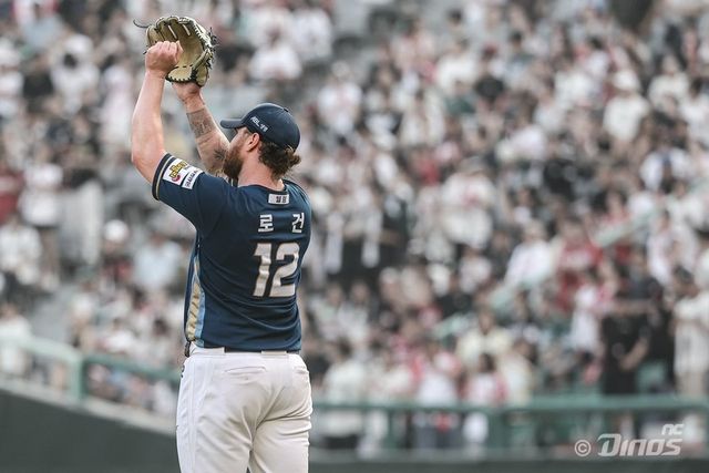 NC 로건은 후반기 등판한 8경기 중 절반인 4경기에서 5회를 채우지 못하고 마운드를 내려왔다. 그의 부진이 길어지면서 팀은 선발진 운영에 어려움을 겪고 있다. 사진제공｜NC 다이노스