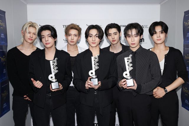 엔하이픈이 ‘2025 더팩트 뮤직 어워즈’에서 3관왕을 차지하며 K팝 톱 티어 그룹의 저력을 입증했다. 사진제공 | 빌리프랩