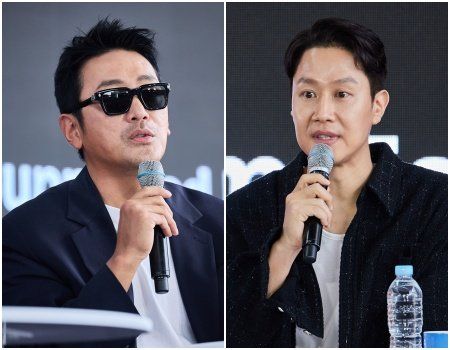 제30회 부산국제영화제 오픈 토크 행상에 참석하고 있는 하정우와 정우. 사진제공｜부산국제영화제