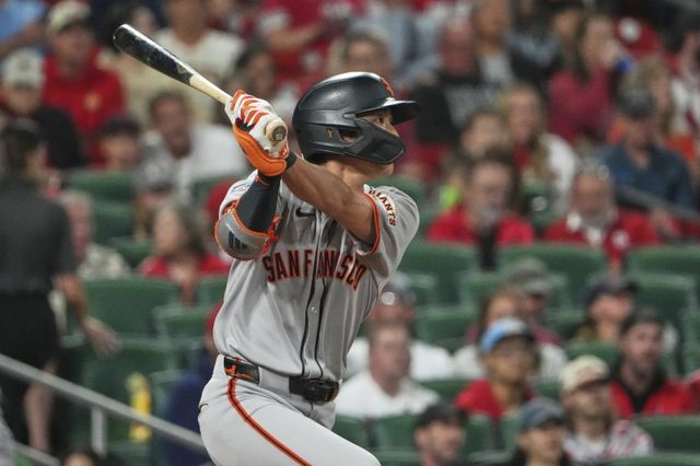 샌프란시스코 이정후는 22일(한국시간) 다저스타디움에서 열린 ‘2025 MLB’ 다저스전서 6번타자 중견수로 선발출전해 4타수 무안타를 기록했다. 11일 애리조나전부터 9경기 중 8경기서 무안타를 기록하며 타격 침체에 빠졌다.｜AP뉴시스