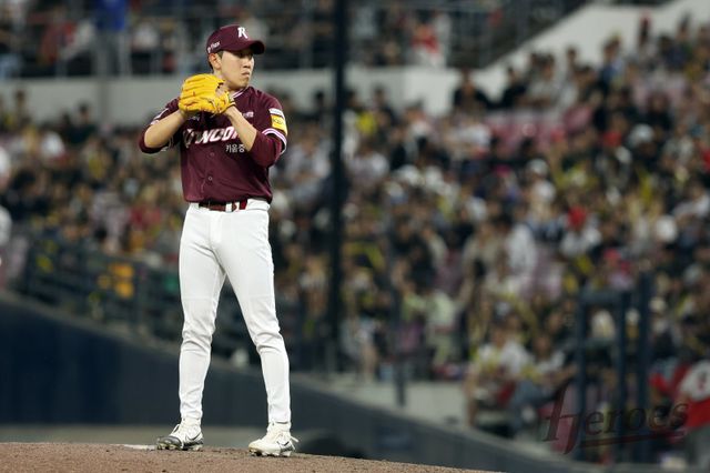 키움 오석주는 후반기 17경기에 등판해 19.2이닝 동안 무실점을 기록하고 있다. 그는 150㎞ 강속구 투수들이 즐비한 리그에서 139㎞ 직구로도 결과물을 내고 있다. 사진제공｜키움 히어로즈