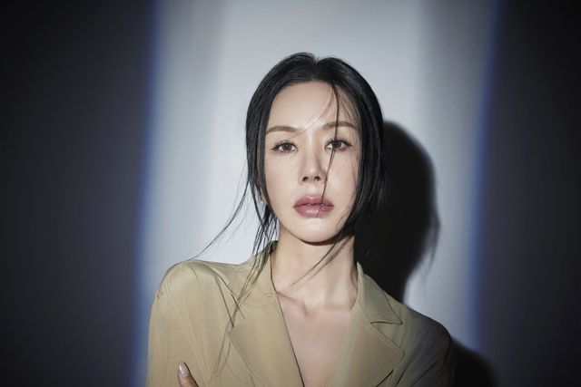 배우 엄정화, 사진제공=에일리언컴퍼니