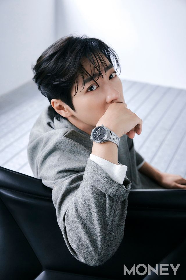 이상엽이 카시오 에디피스와의 화보 및 인터뷰를 통해 도전 정신과 젊은 감각에 대한 소신을 전했다 사진제공 | MONEY