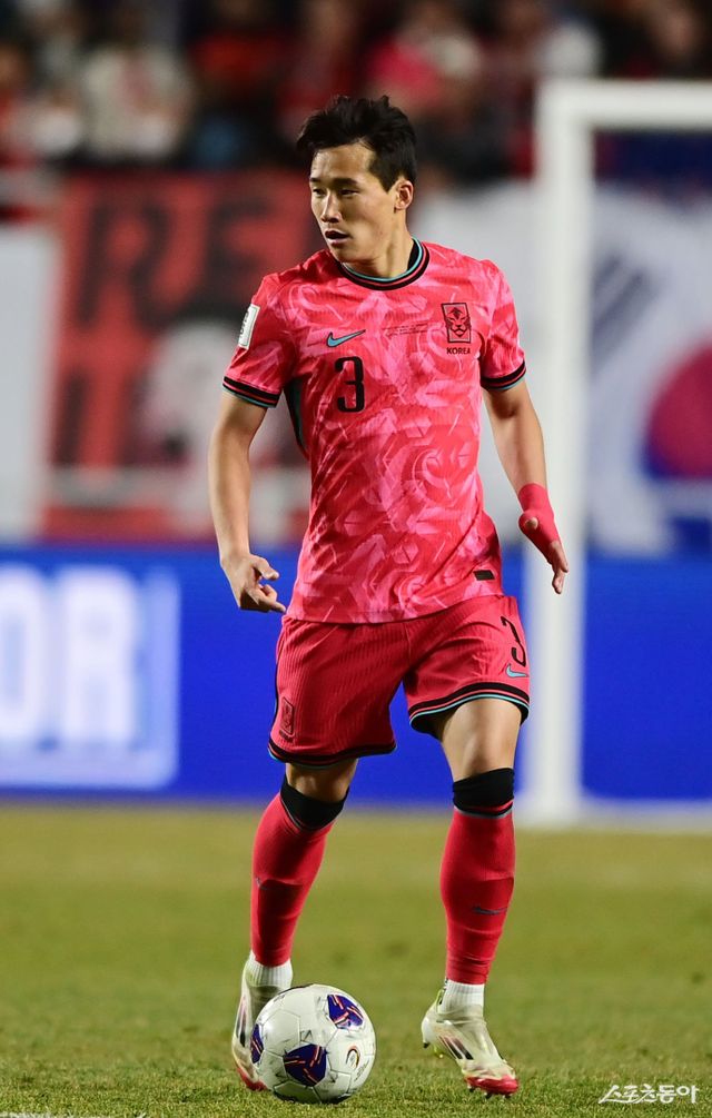 아우스트리아 빈&nbsp;이태석은 29일(한국시간) 오스트리아 빈 알리안츠 스타디움에서 열린 2025~2026 오스트리아 분데스리가 8라운드 원정경기에서 전반 24분 선제골을 터뜨리며 팀의 3-1 승리를 이끌었다. 스포츠동아DB