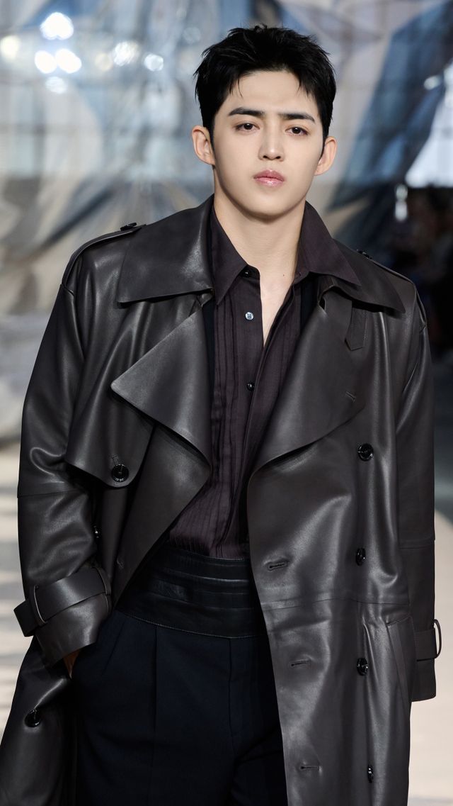 BTS 진·RM, 세븐틴 에스쿱스(사진), 에스파 등 K팝 스타들이 밀라노 패션위크를 화려하게 빛내며 세계 패션계에서 막강한 존재감을 입증했다.사진제공 | 보스