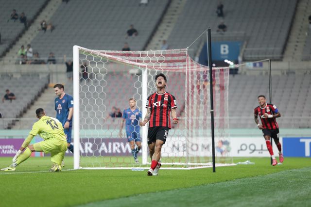 서울 최준이 30일 서울월드컵경기장에서 열린 부리람과 ACLE 동아시아권역 리그스테이지 2차전 홈경기서 선제골을 넣은 뒤 포효하고 있다. 사진제공｜한국프로축구연맹