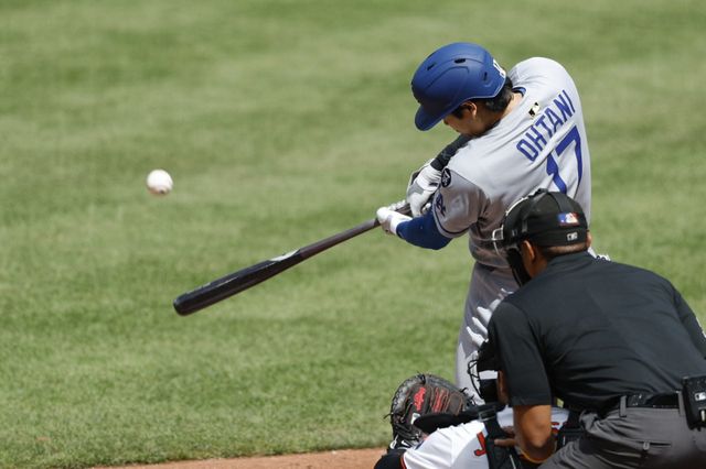 다저스 오타니는 8일(한국시간) 볼티모어전에서 1번 지명타자로 선발출전했다. NPB 드래프트 동기였던 스가노에게 멀티포를 터트리며 5연패 탈출에 힘을 보탰다. 볼티모어(미 메릴랜드주)｜AP뉴시스